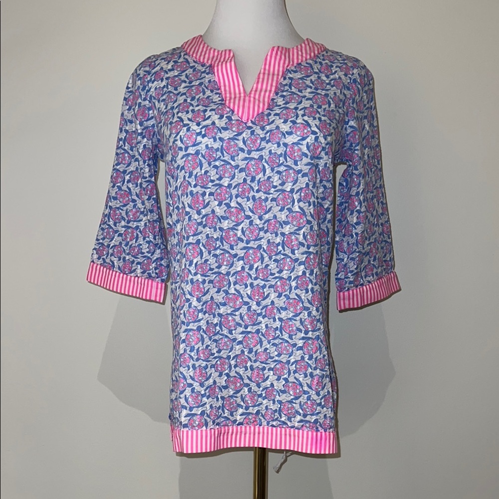 Vineyard Vines Girls’ Neon Pink & Periwinkle Turtle Motif Swim Cover-up (Size L)